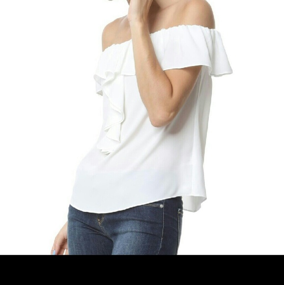 Off Shoulder Ruffle Detail Blouse - Picture 3 of 3